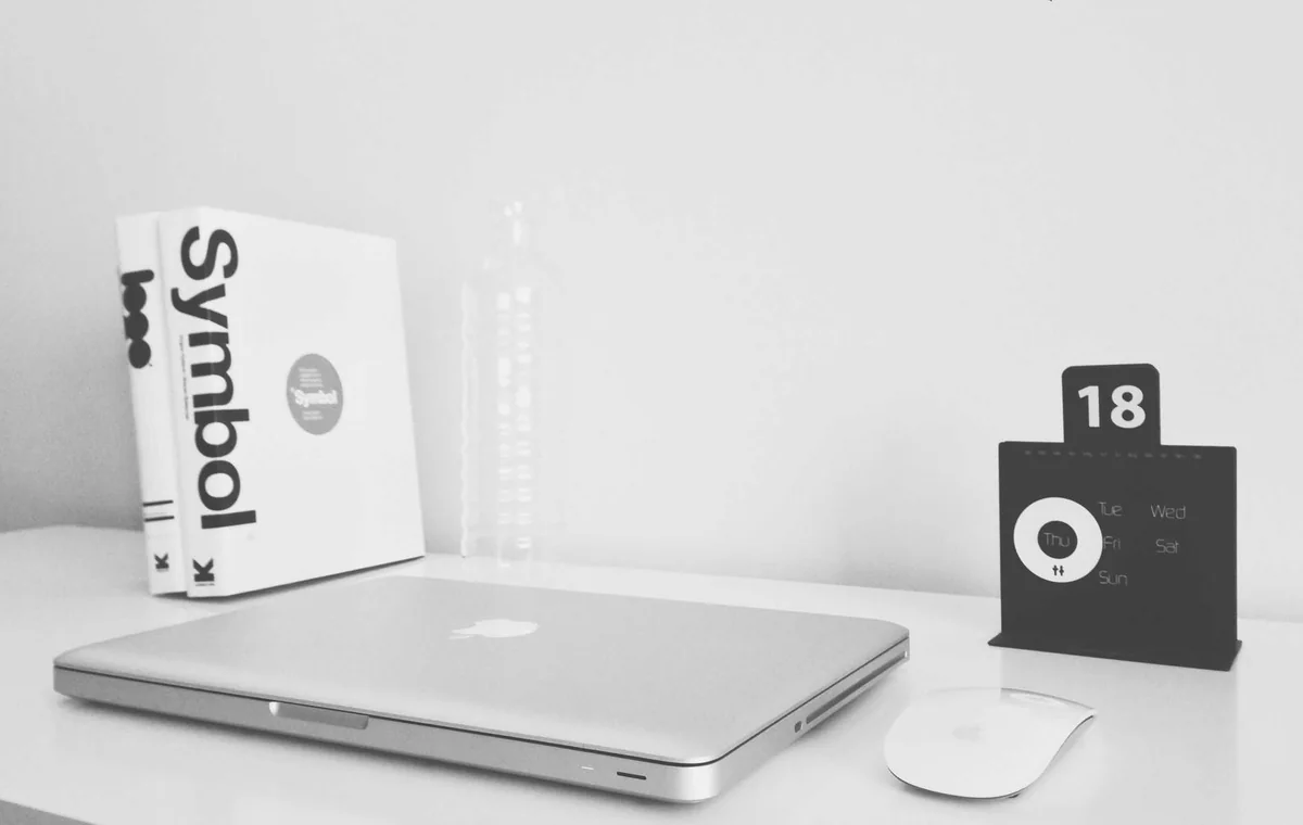 Natural editorial image for AI Customer Lifetime Onboarding Playbook